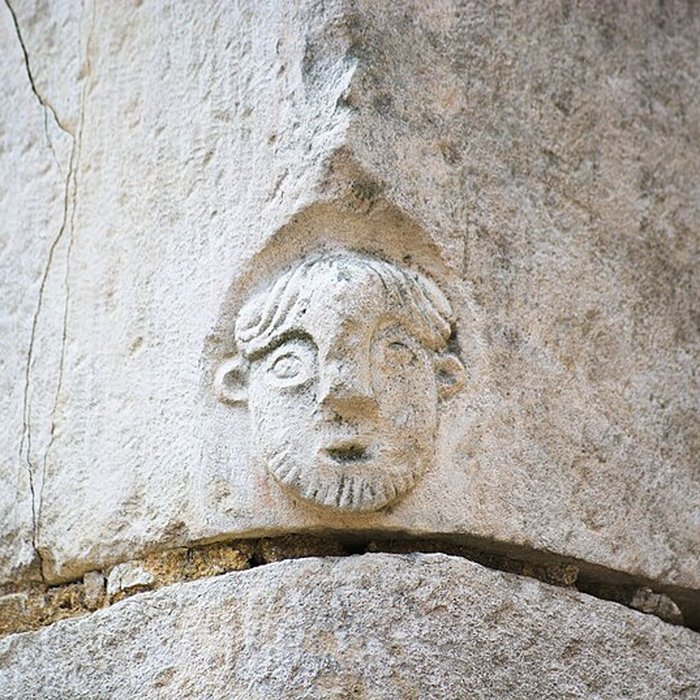 Photo de Niche avec statuette