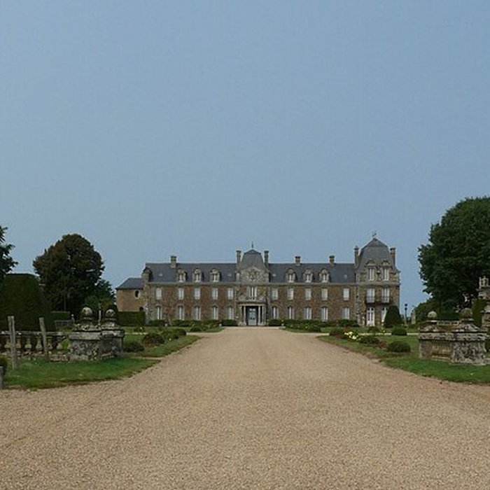 Photo de Château de Caradeuc également sur communes de Longaulnay 35 et Saint-Pern 35