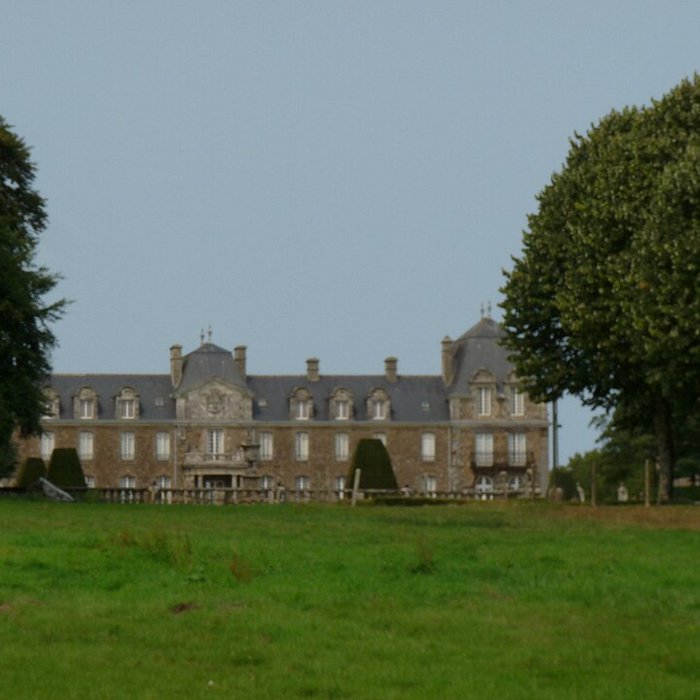 Photo de Château de Caradeuc également sur communes de Longaulnay 35 et Saint-Pern 35
