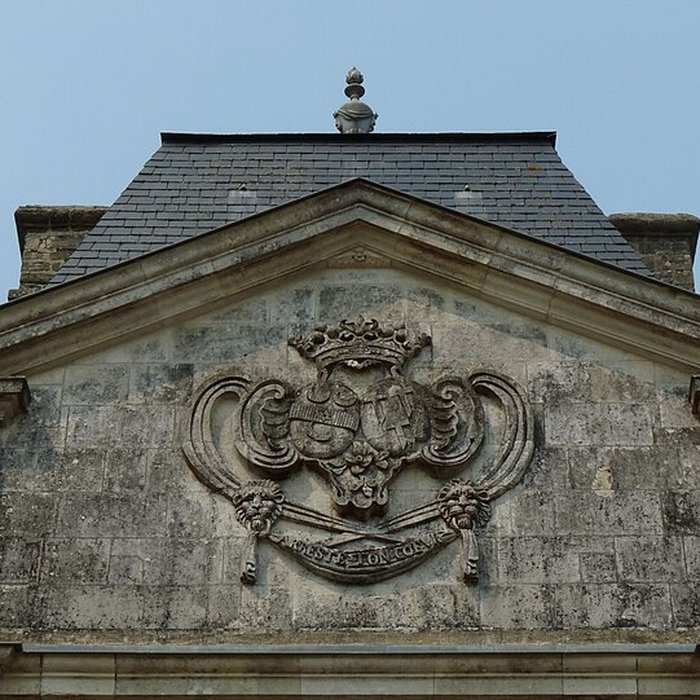 Photo de Château de Caradeuc également sur communes de Longaulnay 35 et Saint-Pern 35