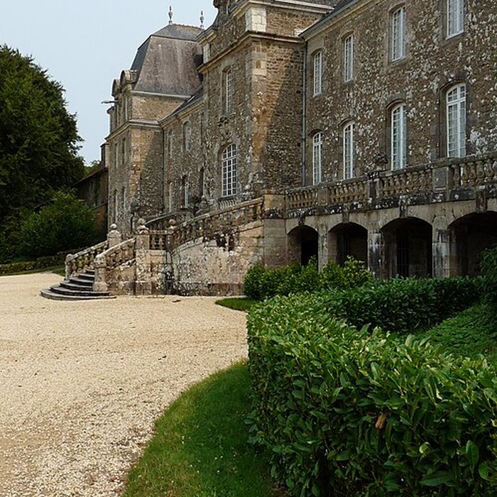 Photo de Château de Caradeuc également sur communes de Longaulnay 35 et Saint-Pern 35