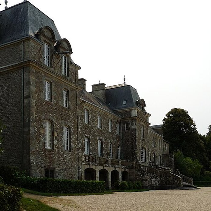 Photo de Château de Caradeuc également sur communes de Longaulnay 35 et Saint-Pern 35