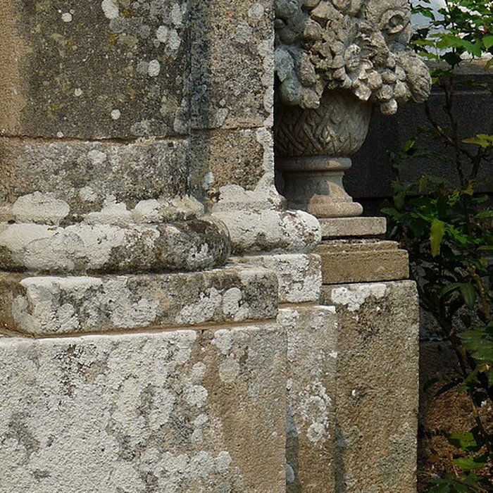 Photo de Château de Caradeuc également sur communes de Longaulnay 35 et Saint-Pern 35