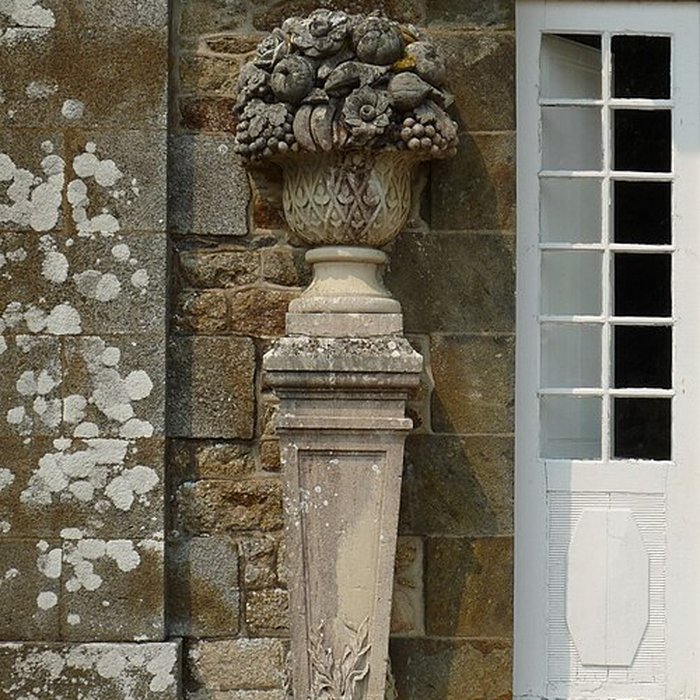 Photo de Château de Caradeuc également sur communes de Longaulnay 35 et Saint-Pern 35