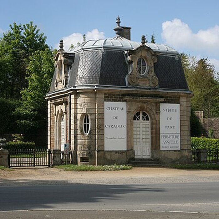 Photo de Château de Caradeuc également sur communes de Longaulnay 35 et Saint-Pern 35