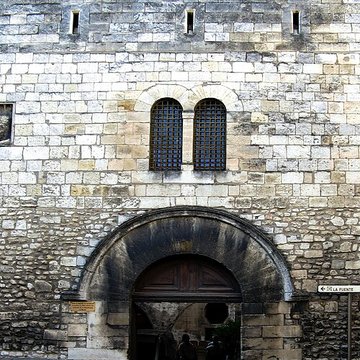 Hôtel de ville dArles