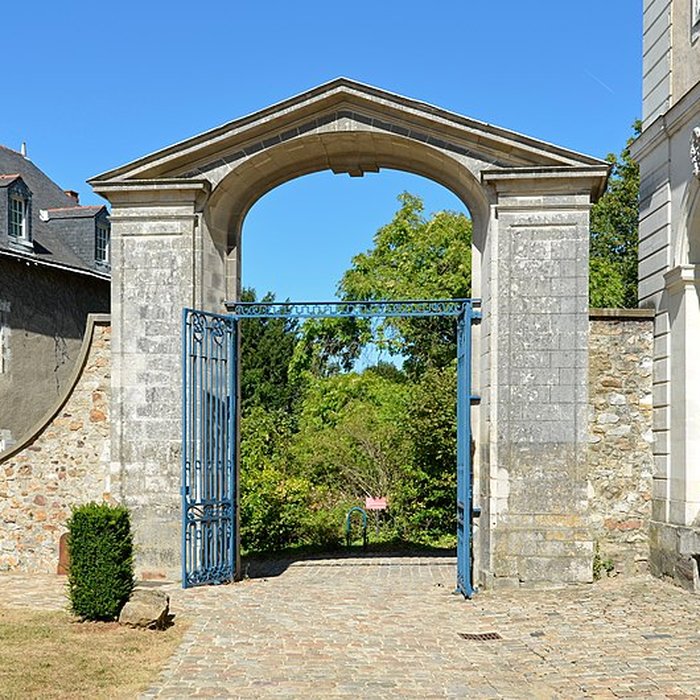 Photo de Ancienne abbaye Saint-Vincent, actuellement lycée Bellevue