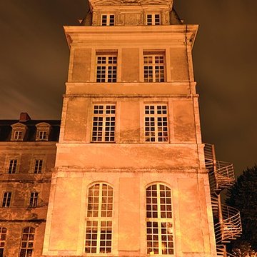 Ancienne abbaye Saint-Vincent, actuellement lycée Bellevue