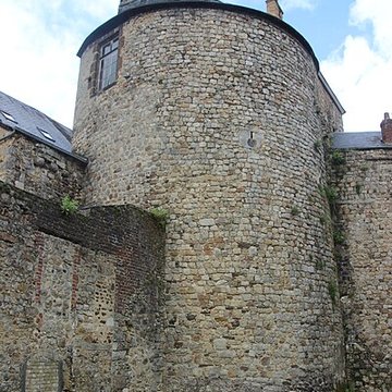 Château des Comtes du Maine
