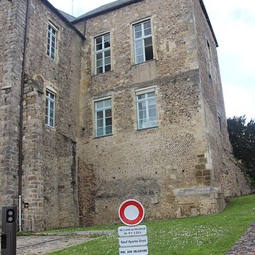 Château des Comtes du Maine