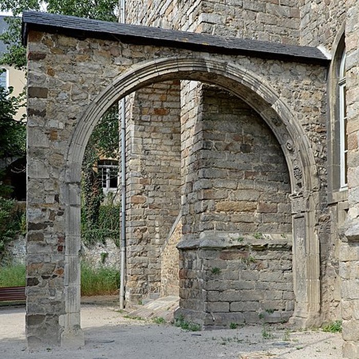 Photo de Collégiale de Saint-Pierre-de-la-Cour