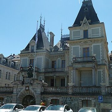 Hôtel de ville dÉvian-les-Bains