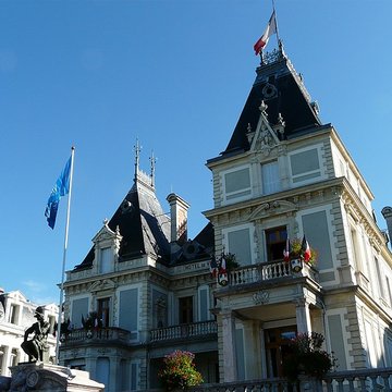 Hôtel de ville dÉvian-les-Bains