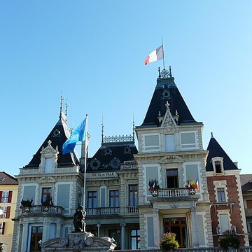 Hôtel de ville dÉvian-les-Bains