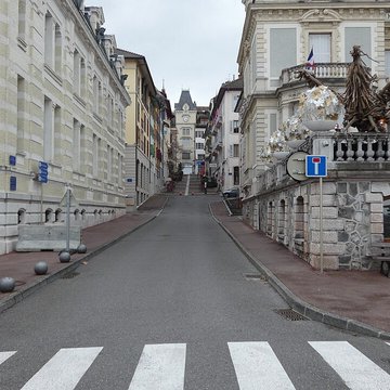Hôtel de ville dÉvian-les-Bains