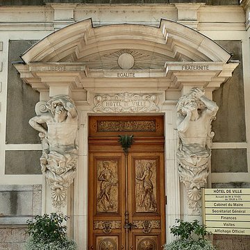 Hôtel de ville dÉvian-les-Bains