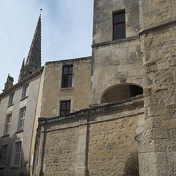 Photo de Hôtel des évêques de Maillezais à Fontenay-le-Comte