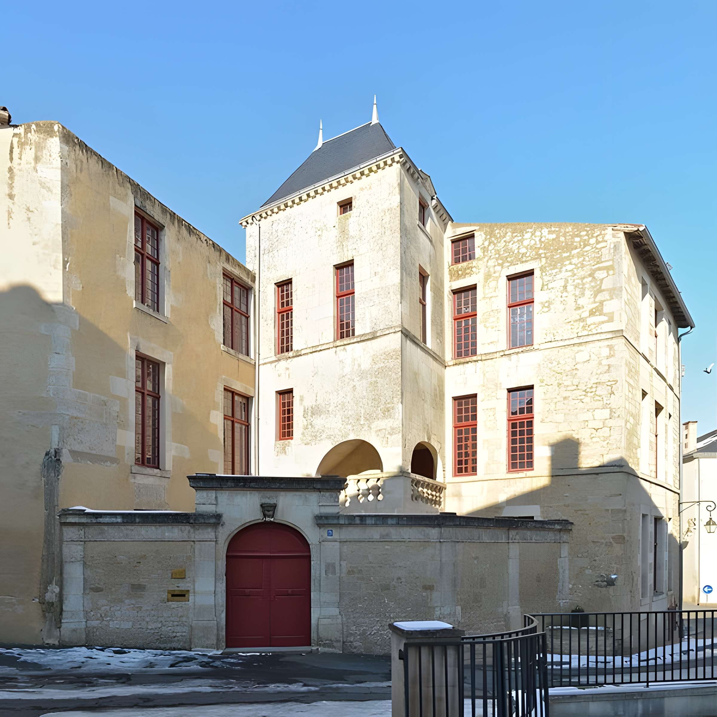 Hôtel des évêques de Maillezais à Fontenay-le-Comte 