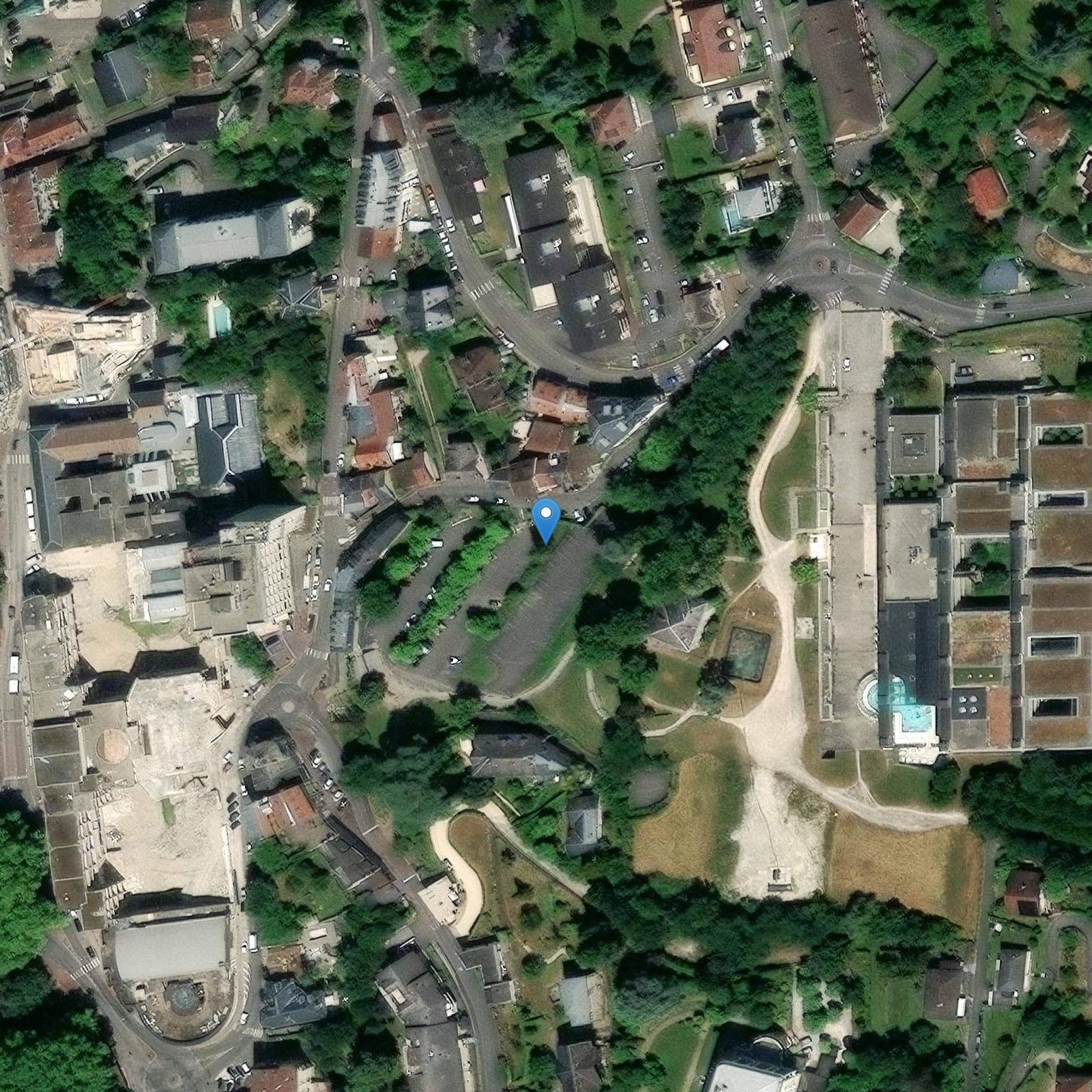 Photo de 罗马热浴场的剩余部分 位于所谓的拉玛汀家的地下室