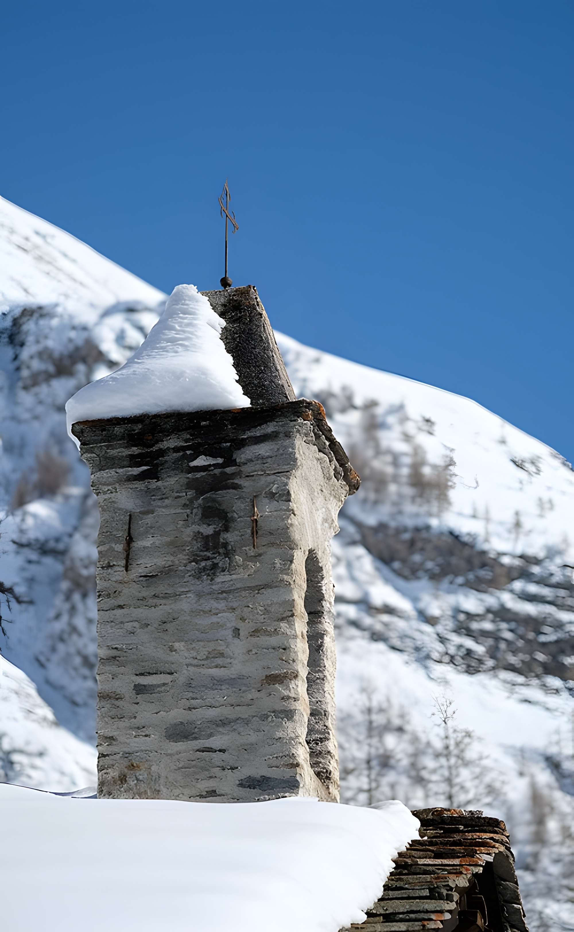 Eglise, chapelles et oratoires