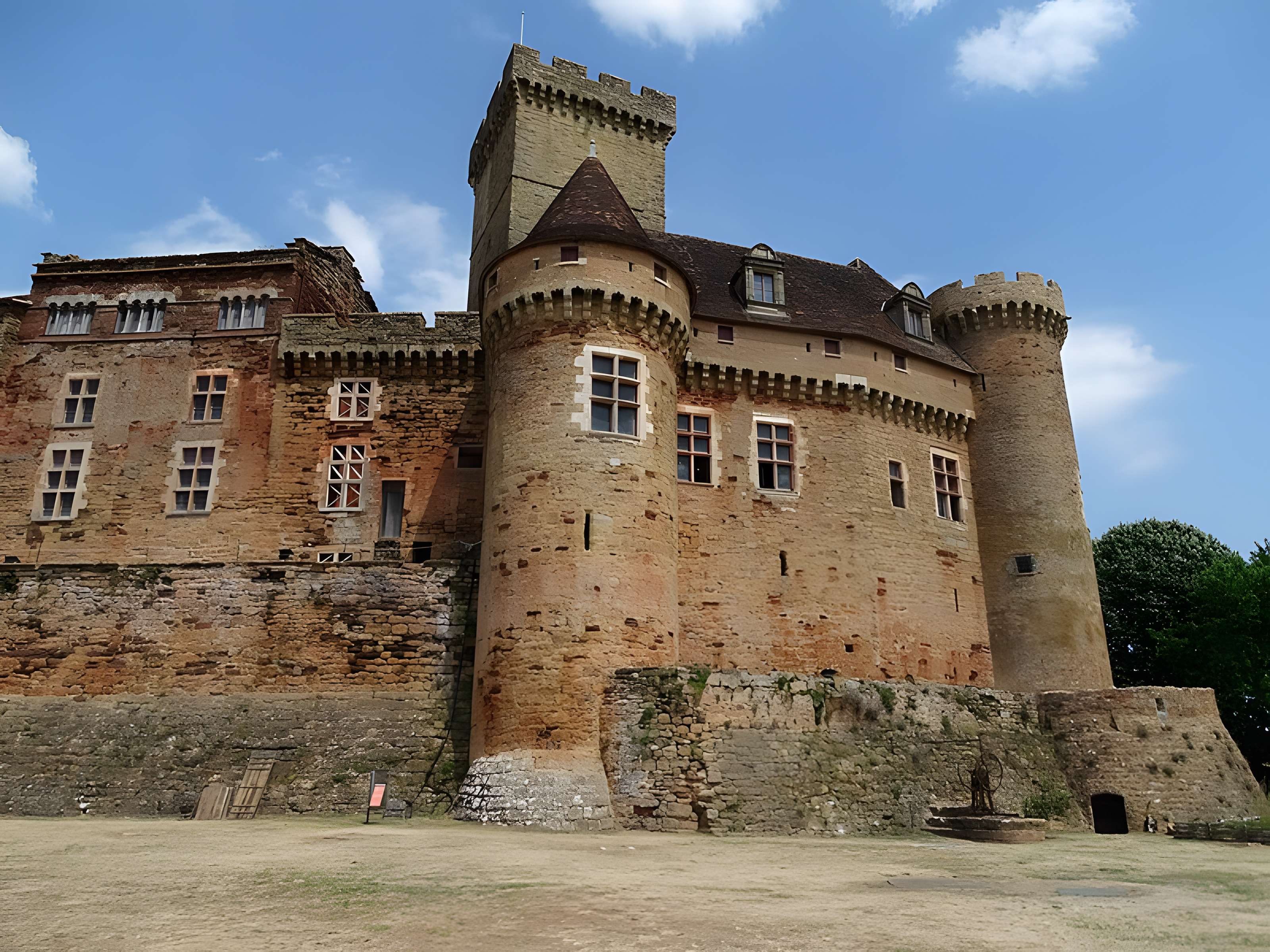 Château de Castelnau Bretenoux