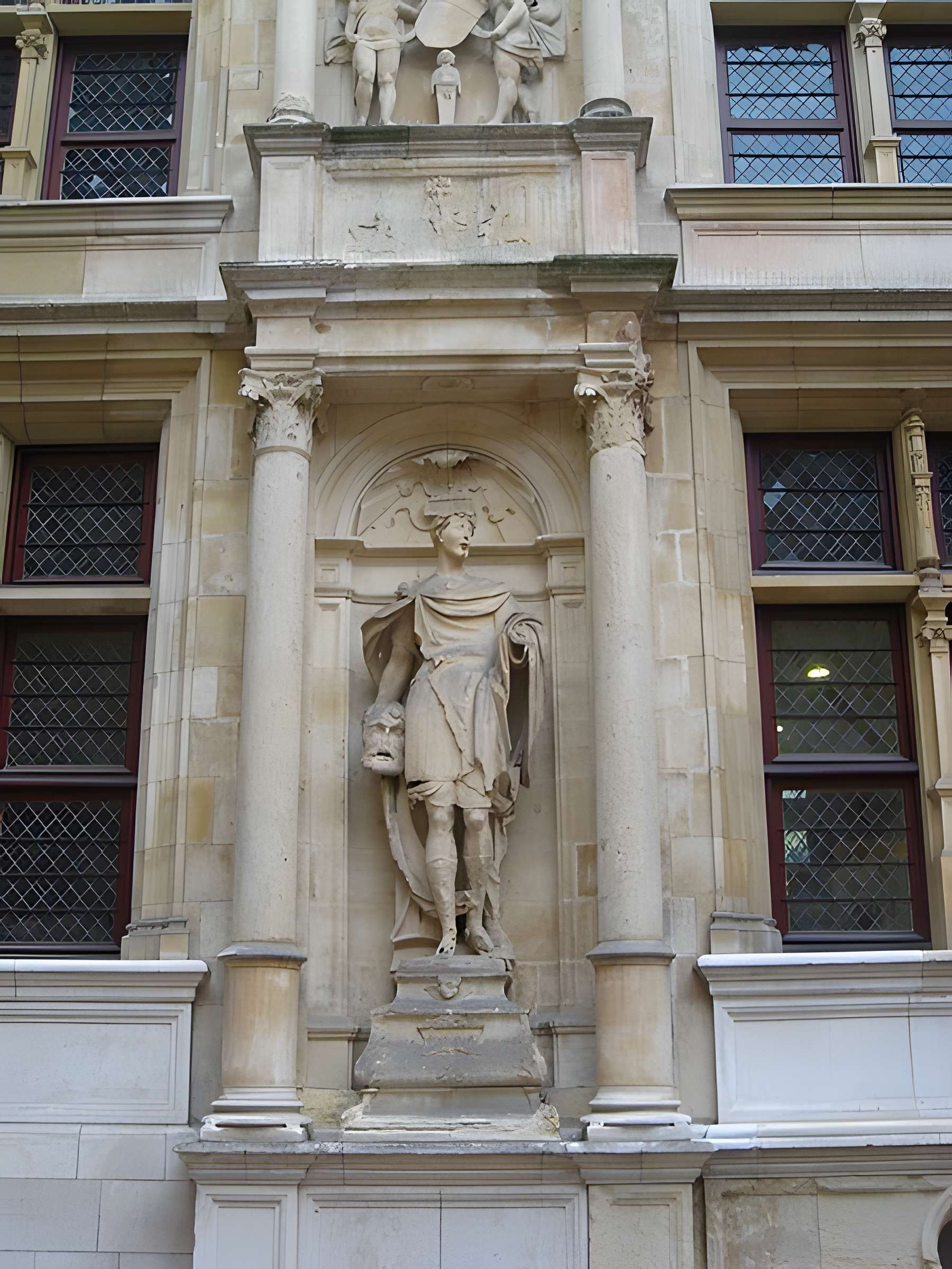 Hôtel d'Escoville à Caen