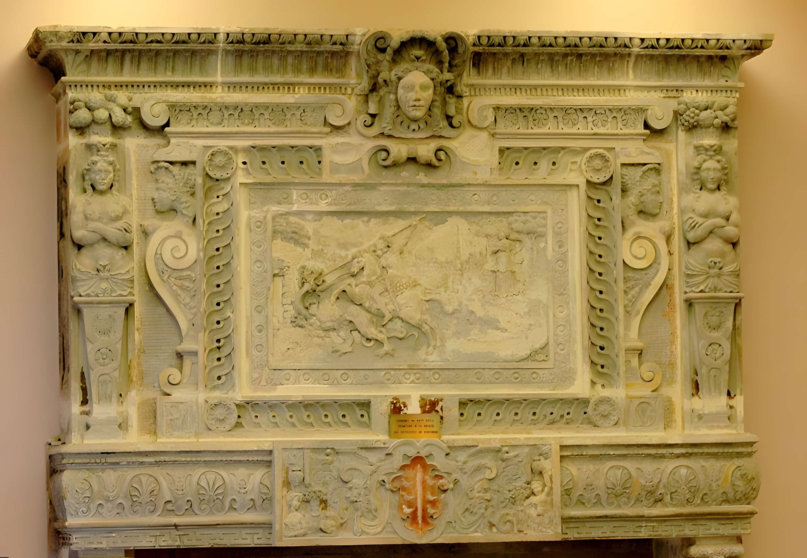 Hôtel d'Escoville à Caen