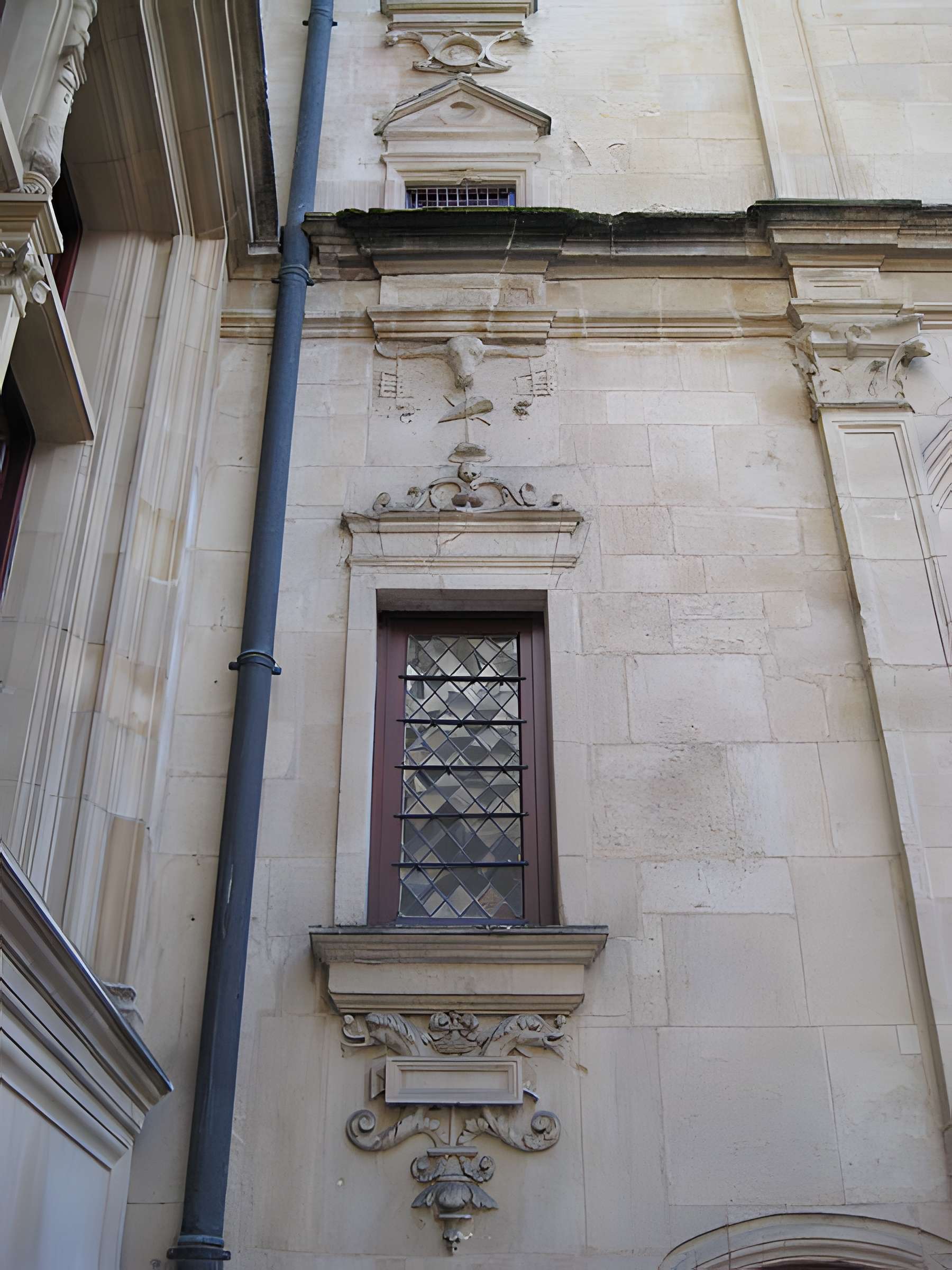 Hôtel d'Escoville à Caen