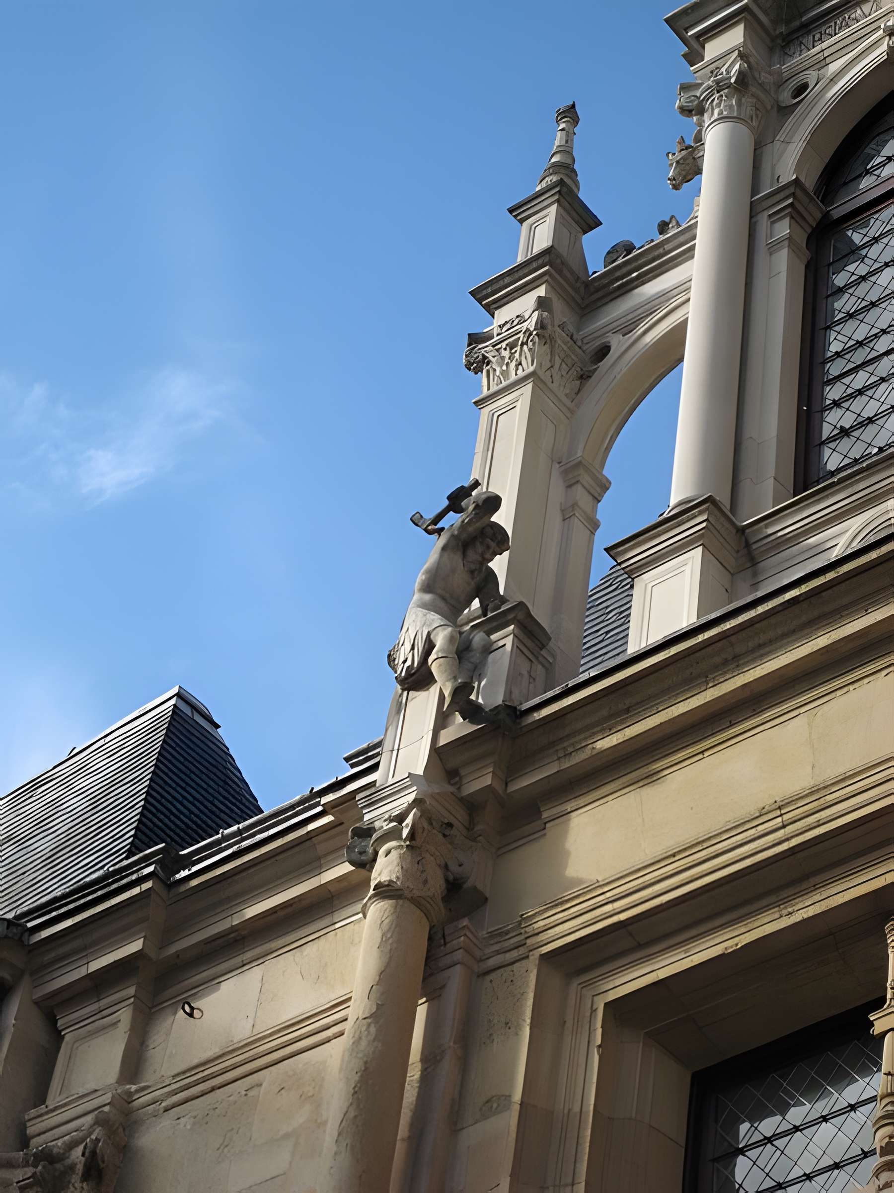 Hôtel d'Escoville à Caen