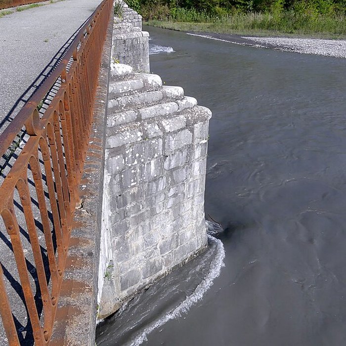Photo de Pont Morens également sur commune de Montmélian