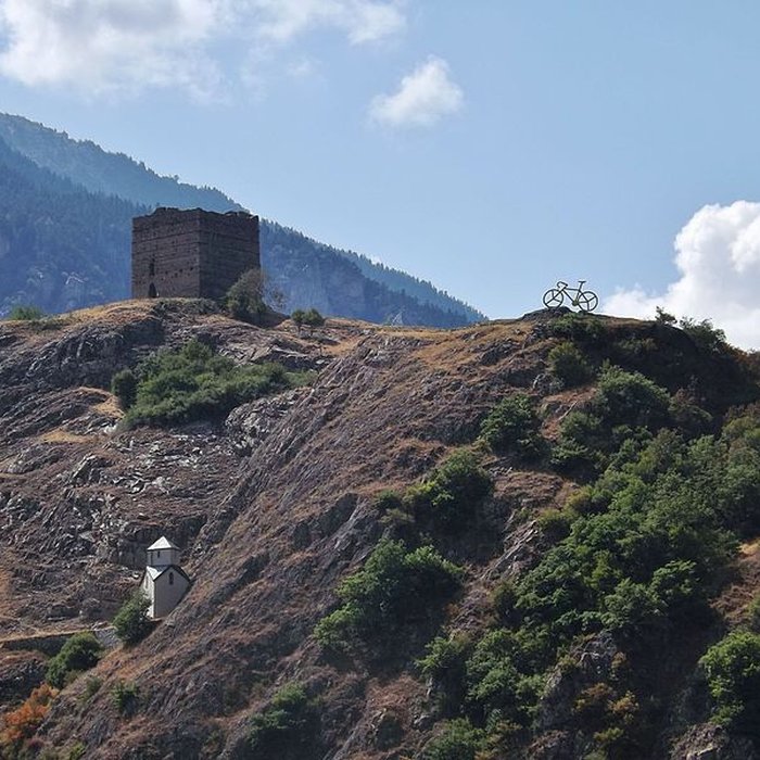 Photo de Tour du Châtel