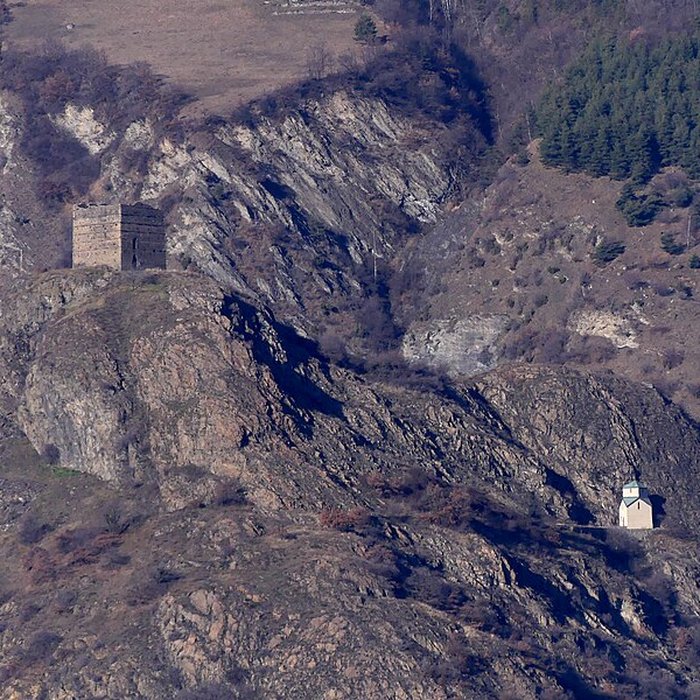 Photo de Tour du Châtel