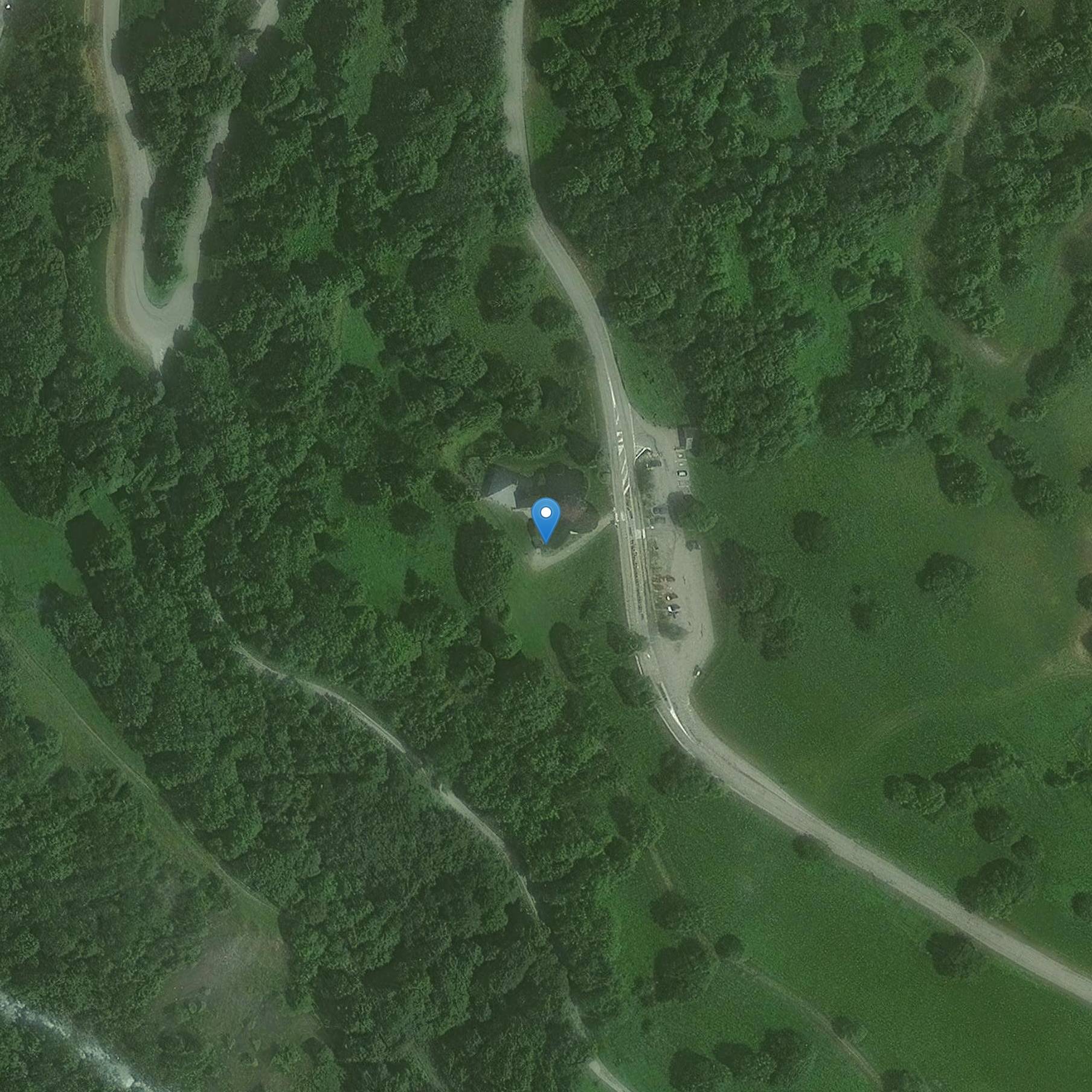 Photo de Cruz de hierro forjado y base de granito