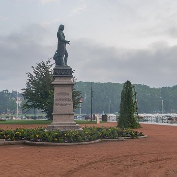 Statue de Berthollet