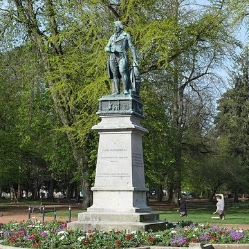 Statue de Berthollet