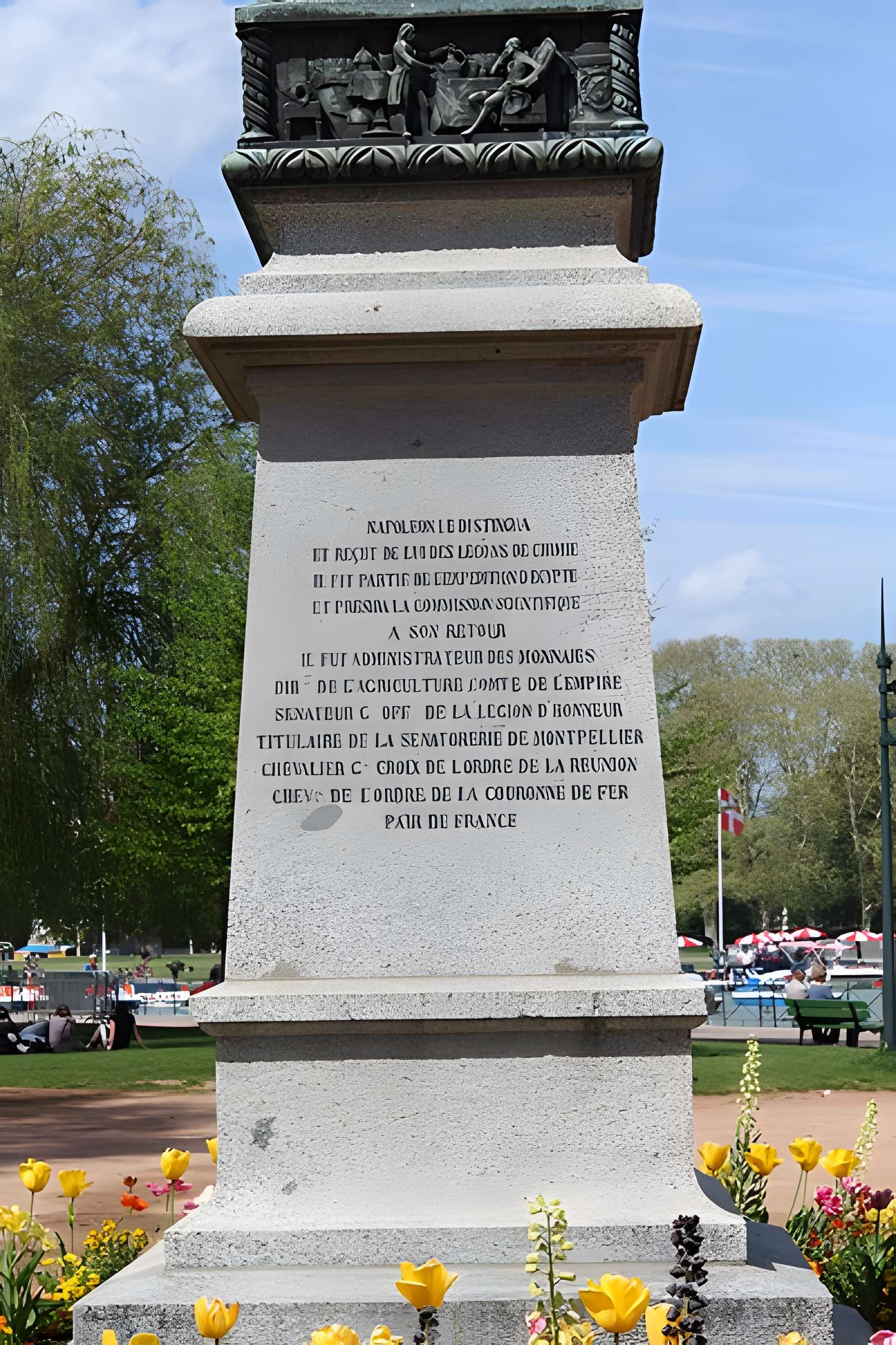 Statue de Berthollet