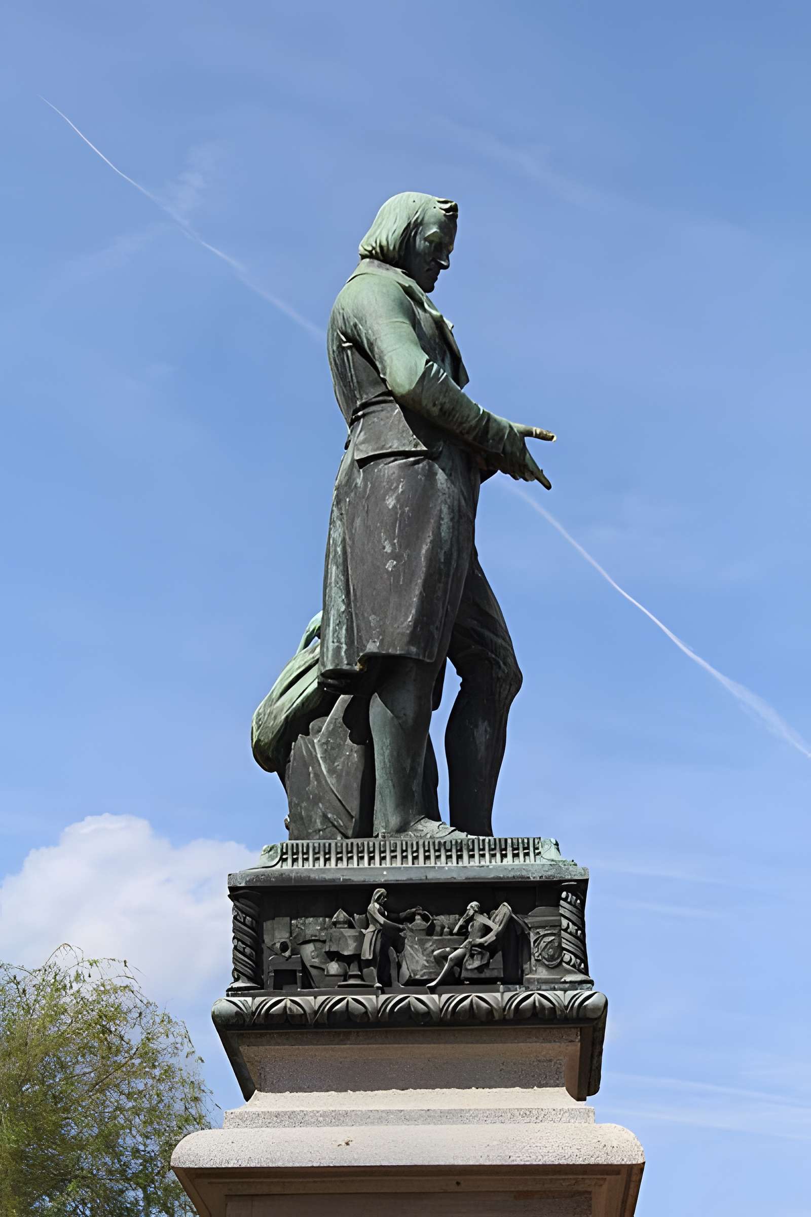 Statue de Berthollet