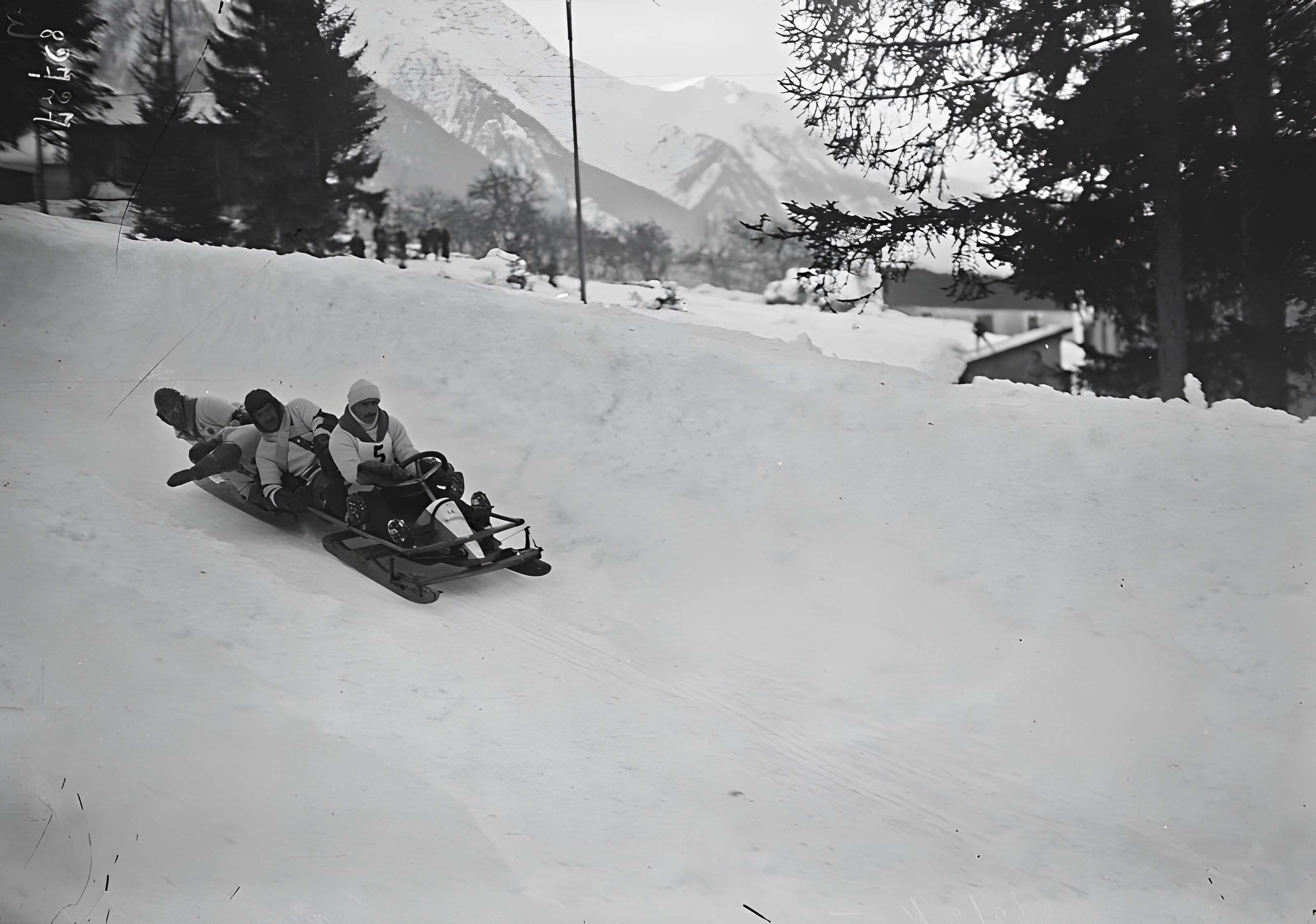Ancienne piste de bobsleigh