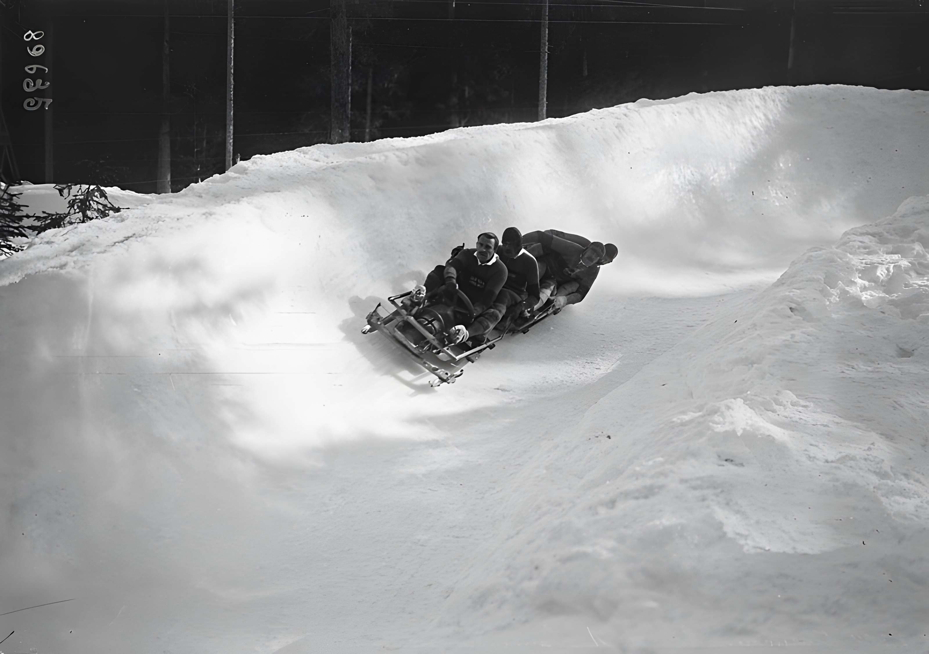 Ancienne piste de bobsleigh