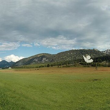Monument à la Résistance du plateau des Glières