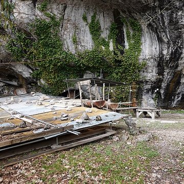 Abri sous roche dénommé La Vieille Eglise