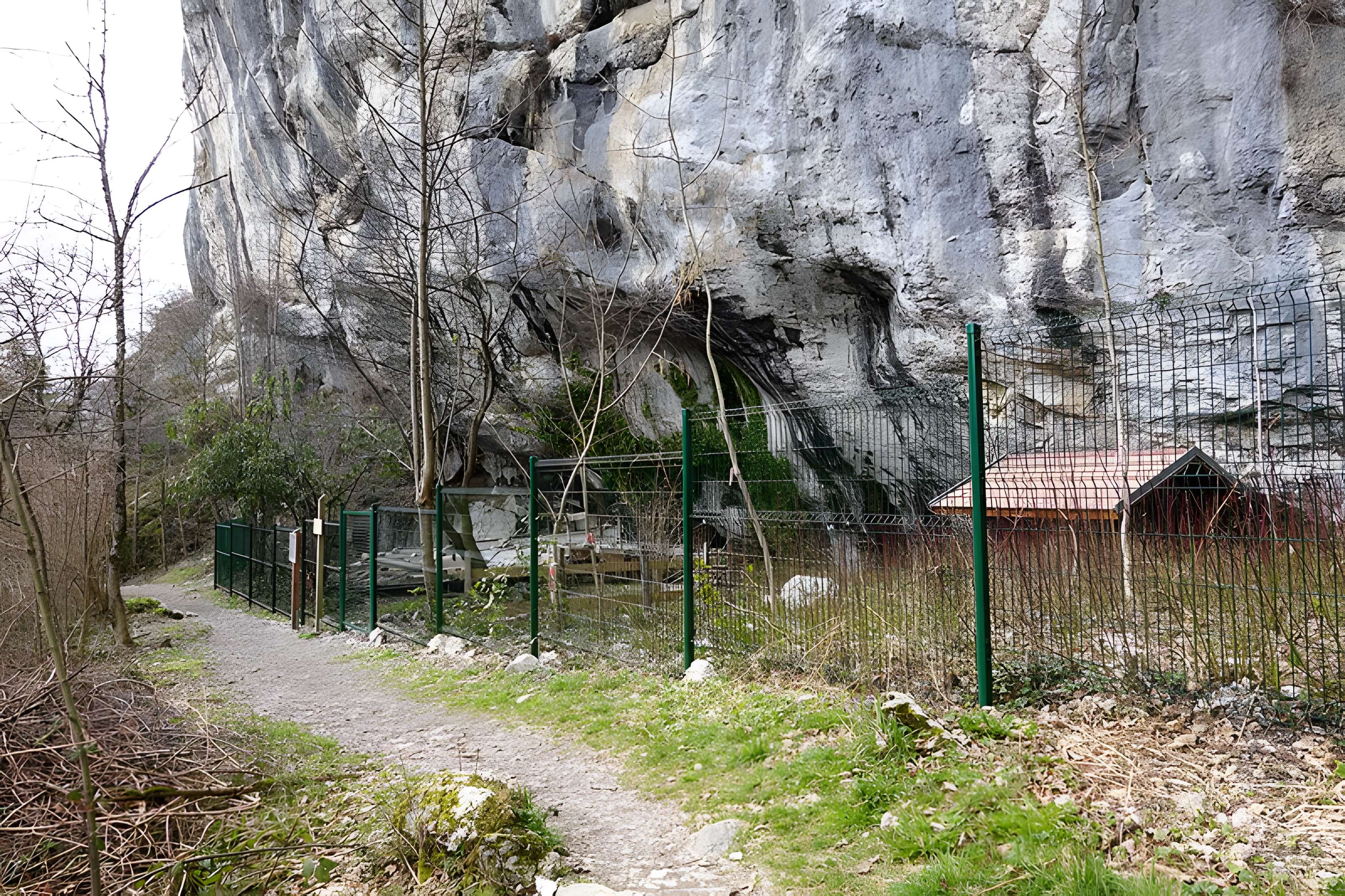 Abri sous roche dénommé La Vieille Eglise