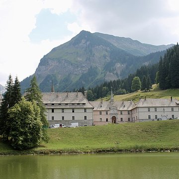 Ancienne chartreuse, actuellement couvent de Carmélites