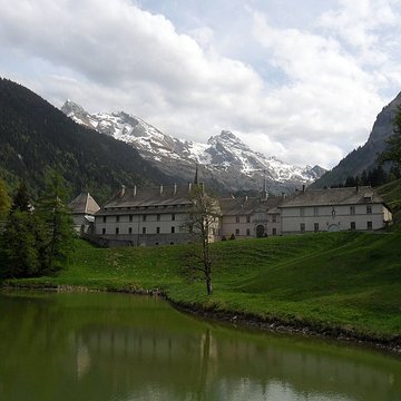 Ancienne chartreuse, actuellement couvent de Carmélites