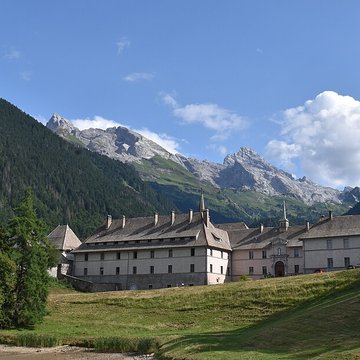 Ancienne chartreuse, actuellement couvent de Carmélites
