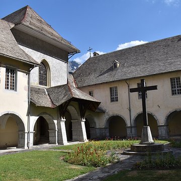 Ancienne chartreuse, actuellement couvent de Carmélites