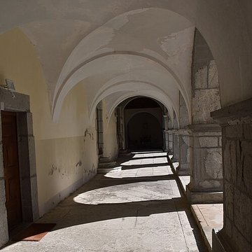 Ancienne chartreuse, actuellement couvent de Carmélites