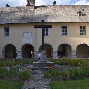 Ancienne chartreuse, actuellement couvent de Carmélites