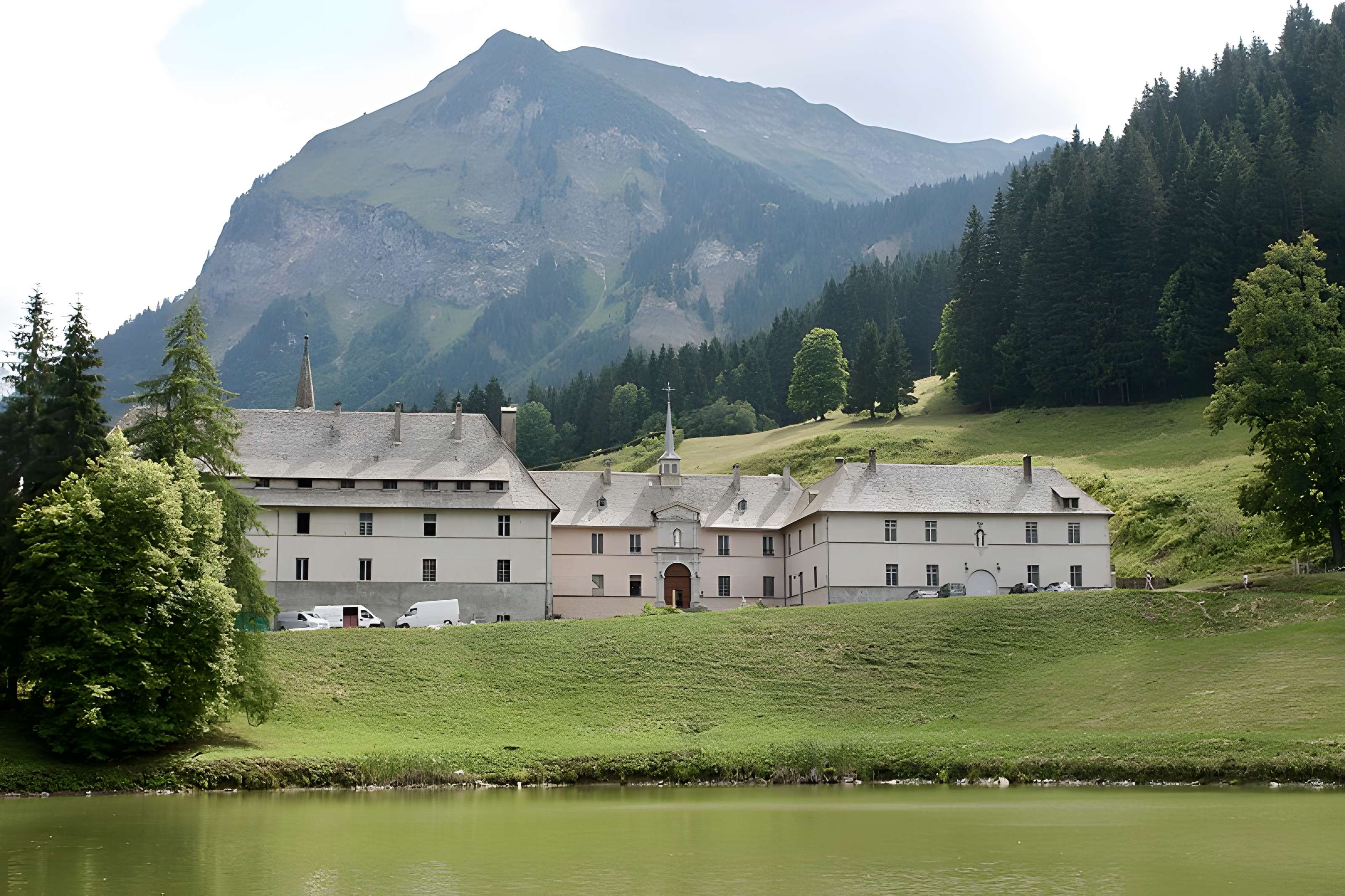 Ancienne chartreuse, actuellement couvent de Carmélites