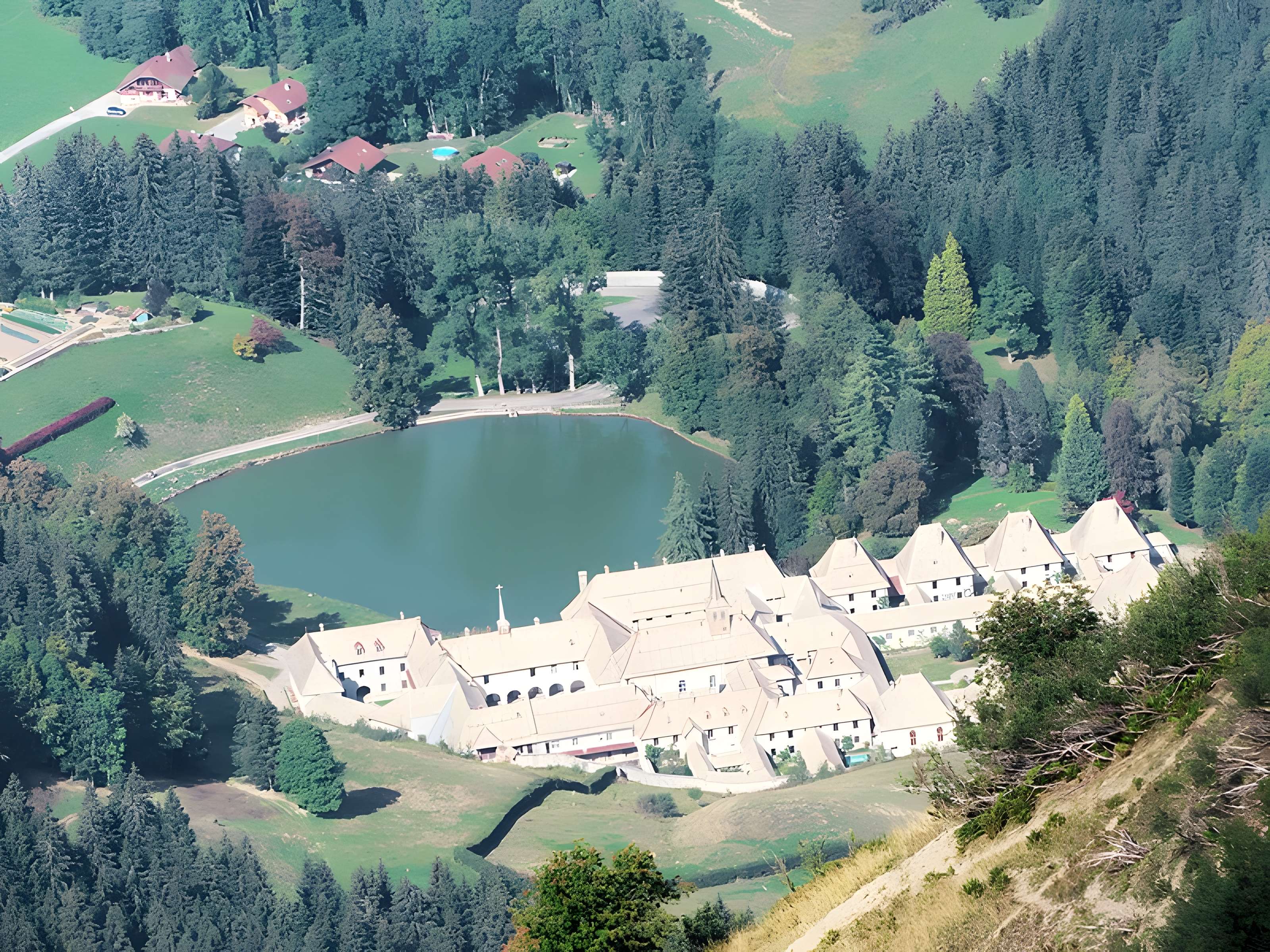 Ancienne chartreuse, actuellement couvent de Carmélites